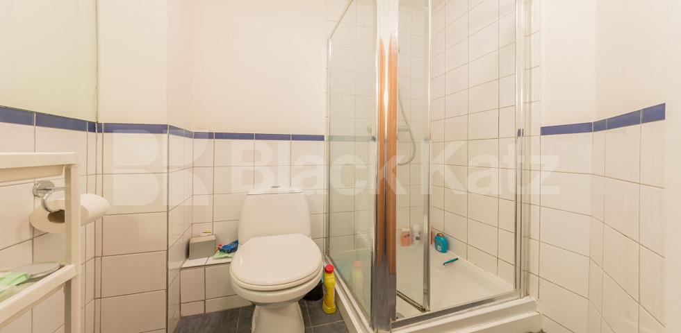 			New Instruction , 2 Bedroom, 1 bath, 1 reception Flat			 Aran Mews, Barnsbury Grove, ISLINGTON-BARNSBURY